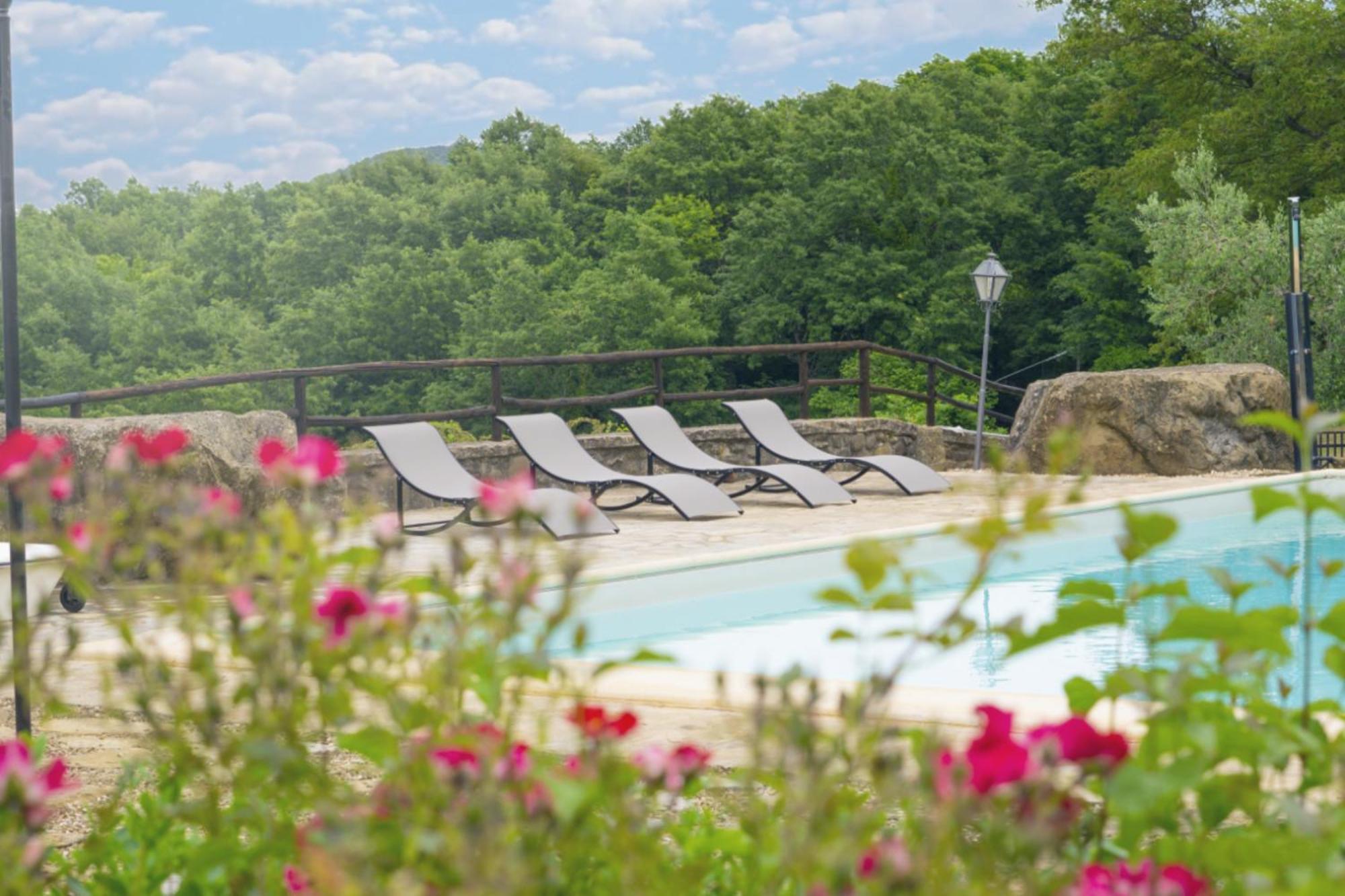 Villa Elisa - Private Pool & Airco Near Reschio Castle Lugnano 外观 照片