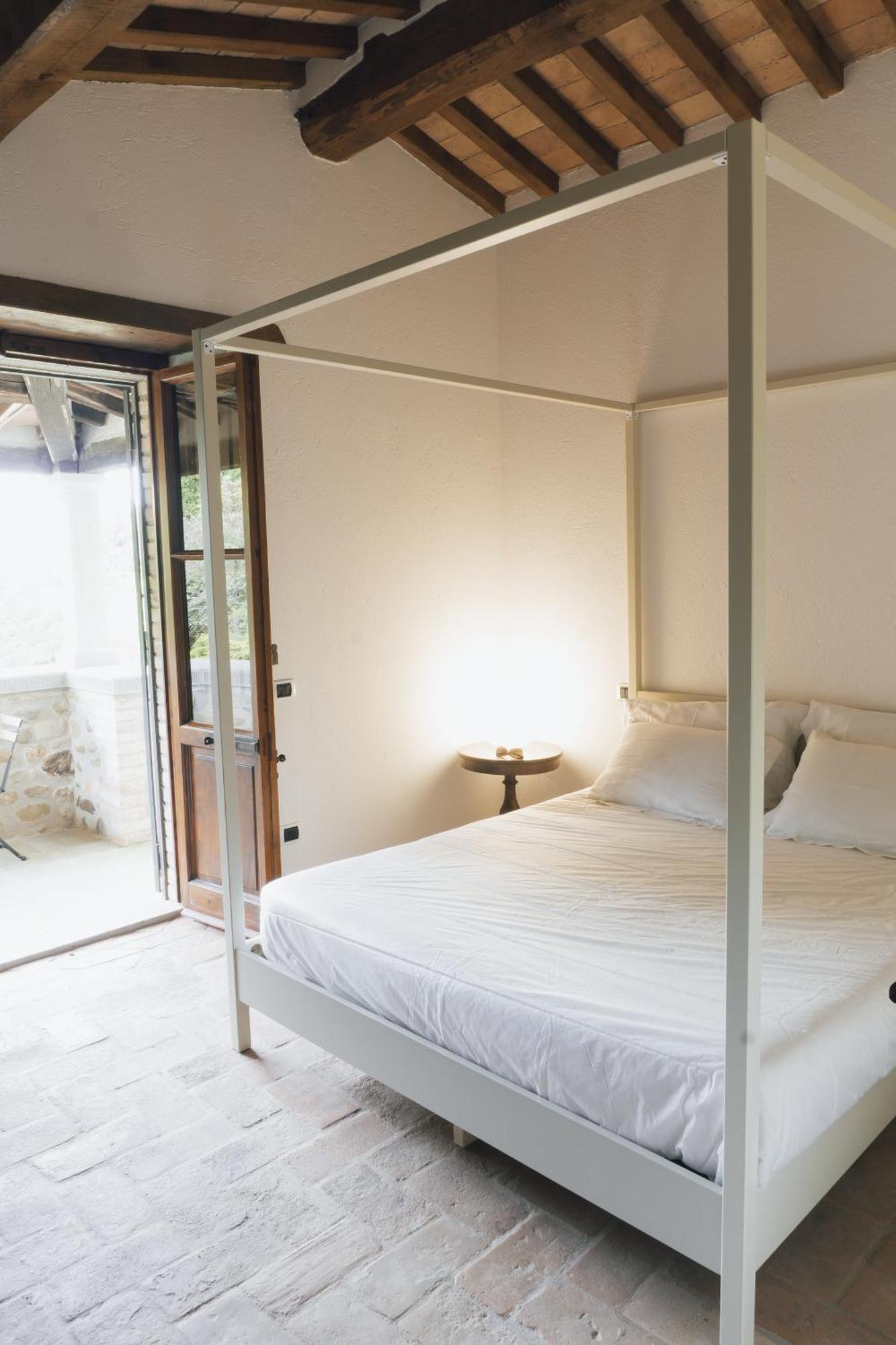 Villa Elisa - Private Pool & Airco Near Reschio Castle Lugnano 外观 照片